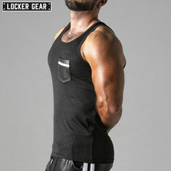 Locker Gear - Camiseta sin mangas Look At Harder blanca 